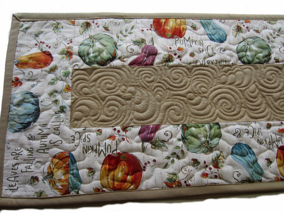 Fall Pumpkins and Gourds Quilted Table Runner, Seasonal Autumn Harvest ...