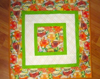 19" Quilted Square Glass Honey Pots of Golden, Orange and Brownish Nectar with Multiple Borders and Double Cross Hatch Quilting Table Topper