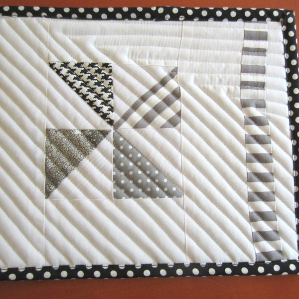 Gray and White Quilted Pinwheel Mug Rug; Snack, Candle, Coffee, Beverage, Drink or Mug Mat; Large Coaster or Table Pad