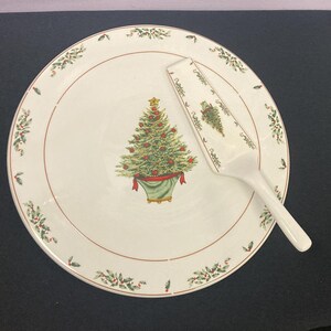 Porcelain Cake Plate & Server, Classic Gold, Christmas Tree Design