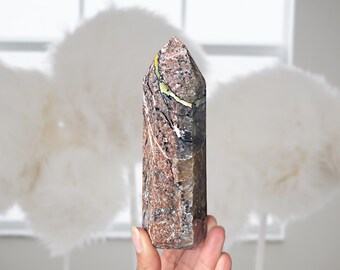 Mosaic Quartz Tower