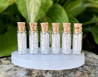 Crystal Chip Vial -Clear Quartz