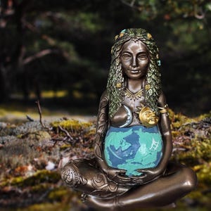 Earth Goddess Statue, Mother Earth Statue, Mother Nature Statue, Gaia Statue, Yoga Altar Table Supplies, Gaia Figurine, Gaia Ornament