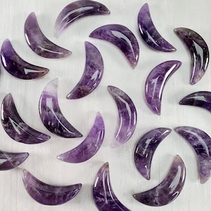 Amethyst Puffy Crescent Moon, Amethyst Moon, Mini Moon Crystal, Crystal Crescent Moon, Amethyst Crystal, Worry Stone, Healing Crystals
