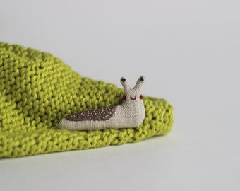 Slug brooch, tiny linen slug, insect jewelry, textile jewelry, textile brooch, linen slug, textile slug, insect wall decor, slug pin