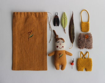 Pocket doll, linen rag doll, tiny cloth doll kit, travel doll kit, miniature doll,tiny firefly,textile firefly,light green leaf,textile leaf