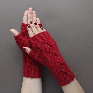 Red Wool Fingerless Gloves: Knitted Mittens, S/M, handmade mittens, braid mittens