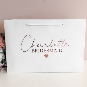 Bridesmaid Gift Bags, Wedding White Gift Bag, Personalised Maid of Honour, Groomsman, Mother of the Bride Gift, Personalised Bridesmaid Bag