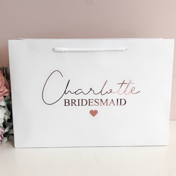 Bridesmaid Gift Bags, Wedding White Gift Bag, Personalised Maid of Honour, Groomsman, Mother of the Bride Gift, Personalised Bridesmaid Bag