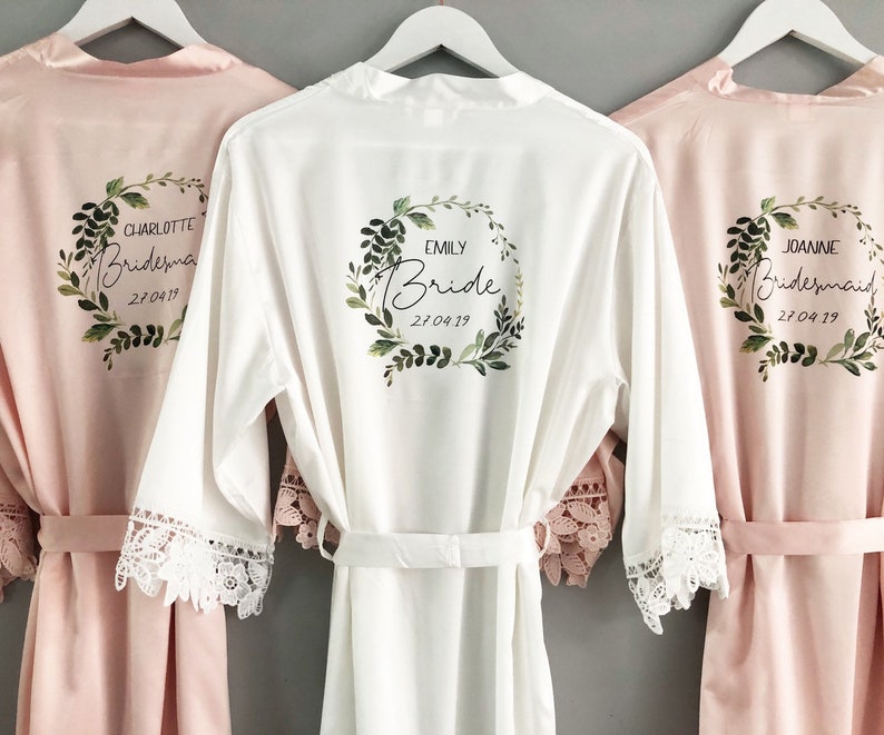 Robes de demoiselle d'honneur personnalisées, robe de chambre de mariage, robe de mariée florale feuillage, peignoirs, robe de mariée en satin, robe de mariée grise, robe de mariée image 5