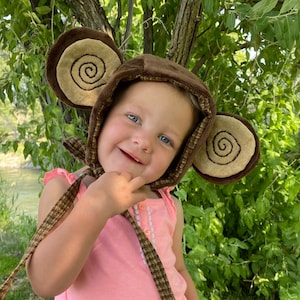 Monkey baby hat/monkey hat and tail/purple monkey hat/monkey baby costume/monkey hat/flying monkey hat/monkey toddler hat/ape hat/costume