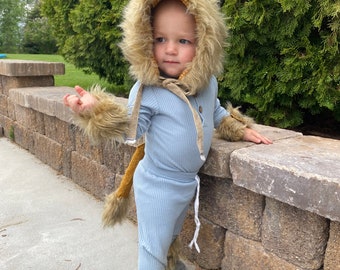 Lion hat / baby lion set / baby lion costume / lion baby set / lion costume / baby costume/ baby hat / bonnet and tail / lion arm bands