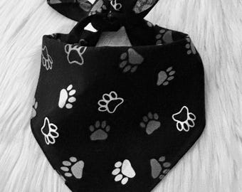 Paw print bandana -customizable