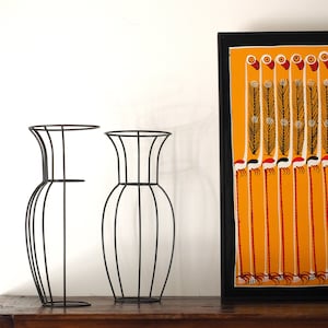 Vaso dal Design Moderno e Lineare, Vaso Vuoto Geometrico Nero o Bianco, Decorazione di Centrotavola o Decoro della Casa Art Deco