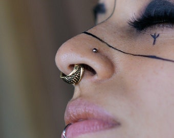 Septum rings - Biomechanical - Horseshoe 8mm septum - 16g septum ring - Septum clicker Futuristic - Alien Xenomorph - Nose Rings