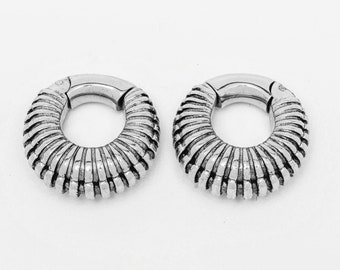 Poids boucle d'oreille clicker en créole argenté biomeca, Plugs écarteurs 6mm body jewelry, Modification corporelle piercings élargisseur