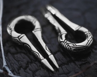 Alien Xenomorph - Silver Ear Weights - Ear Hangers - Hr Giger - Keyhole Weight - Stretched Lobes - Body Modification - 2ga-6mm
