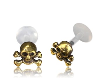 Pirate Skull Labret Piercing In Gold - Tragus Flat Back Cartilage Earring - Lip stud - Medusa - Conch Stud