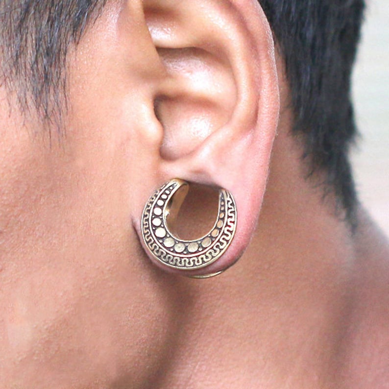 DAG Saddle Plugs Ear Stretching Plugs Saddle Spreader Etsy