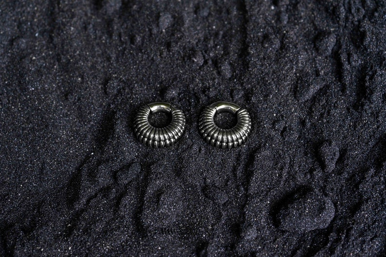 Creolen-Clicker-Ohrringgewicht aus Silber von Biomeca, 6-mm-Spreizstecker für Körperschmuck, Körpermodifikations-Piercings-Expander Pair