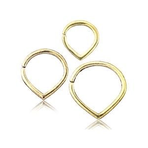 Piercing de septo dourado - Septo triangular - Piercing mínimo - Septo de 8mm - Piercings Tragus - Piercing de concha - Helix