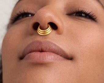 Triple Band Septum Ring 8mm Gold – Minimal Nose & Cartilage Hoop