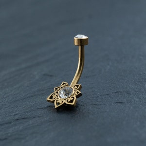 18K vergulde navelring Mandala met zirkonia hypoallergene en boho-chique lichaamssieraden voor navelpiercing afbeelding 3