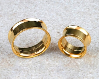 Zuri Tunnel - 316L Surgical Steel - Gold PVD Finish - Minimalist Design - Available in 6mm and 16mm - Ear plug - Gold Plug Piercing