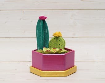 Felt Succulent  ||  Faux Succulent Plant  ||  Desk Decor  || No Maintenance Plant Gift
