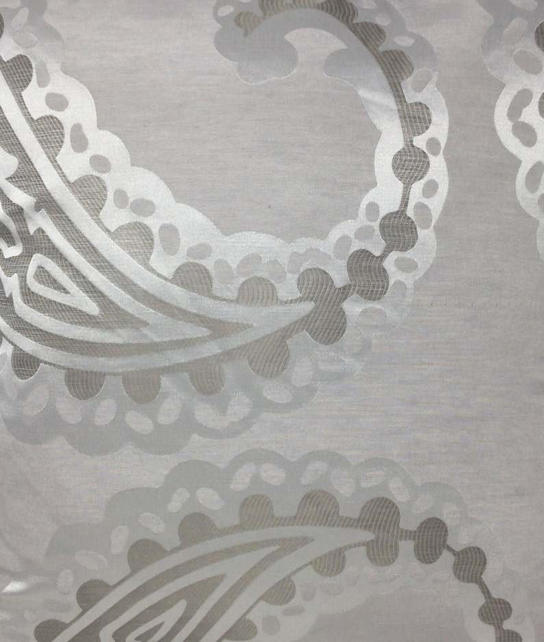 Laura Ashley Chemin de lit Emperor en tissu de soie gris tourterelle motif cachemire 250 x 60 cm image 1