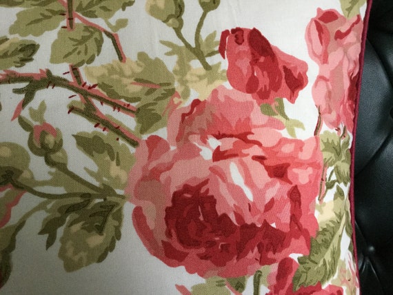 Ebern Designs Kissenbezug, Pfingstrosen Feder Inspiriert, Blumen