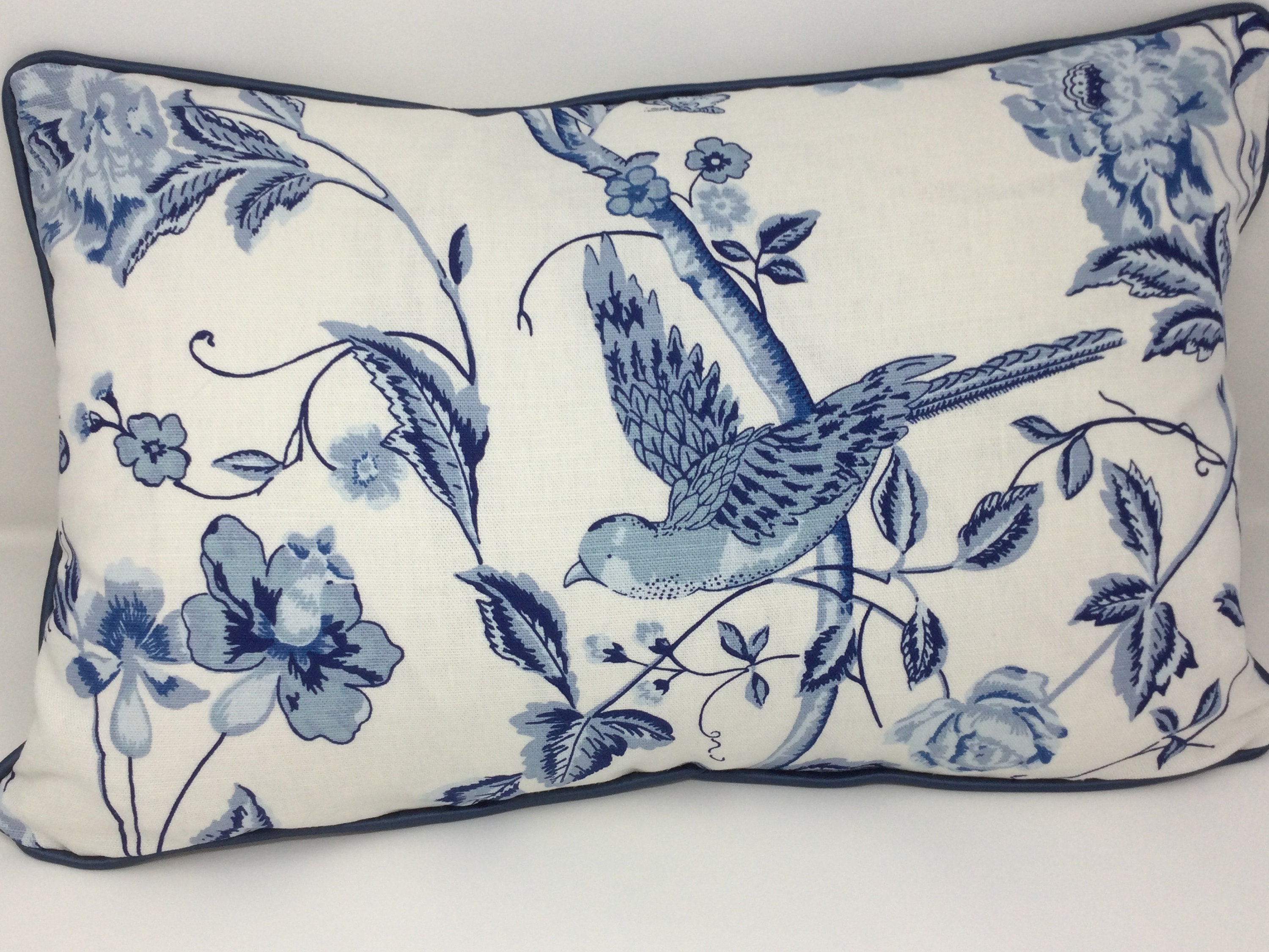 ローラ アシュレイ クッションカバー ショップ ローラアシュレイ