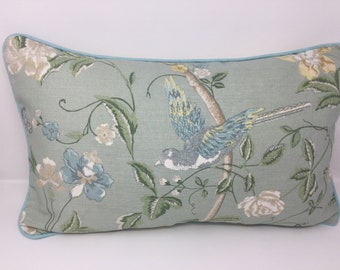 14" X 22" Laura Ashley Summer Palace Eau De Nil Housse de coussin Oeuf de Canard Passé - Zip