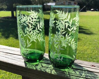 2 Vintage green tumblers glasses coolers with raised sparkle white leaves vines ferns
