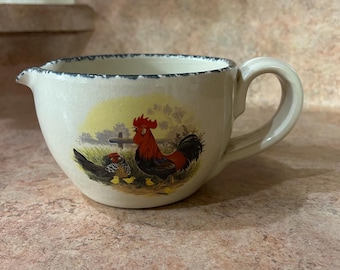 Vintage Unbranded HEAVY Pottery Rooster Hen Chicks Farmhouse Batter Bowl