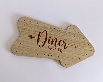 Large wooden directional sign - Dinner | Wedding decoration - Wedding arrow - Wedding signage