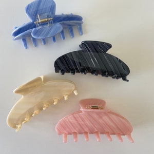 Medium claw clip, 4 inch claw clip