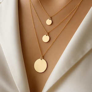 Colar inicial de ouro maciço 14K, colar de disco personalizado, colar de moeda personalizado, colar de disco inicial delicado, presente de aniversário para ela