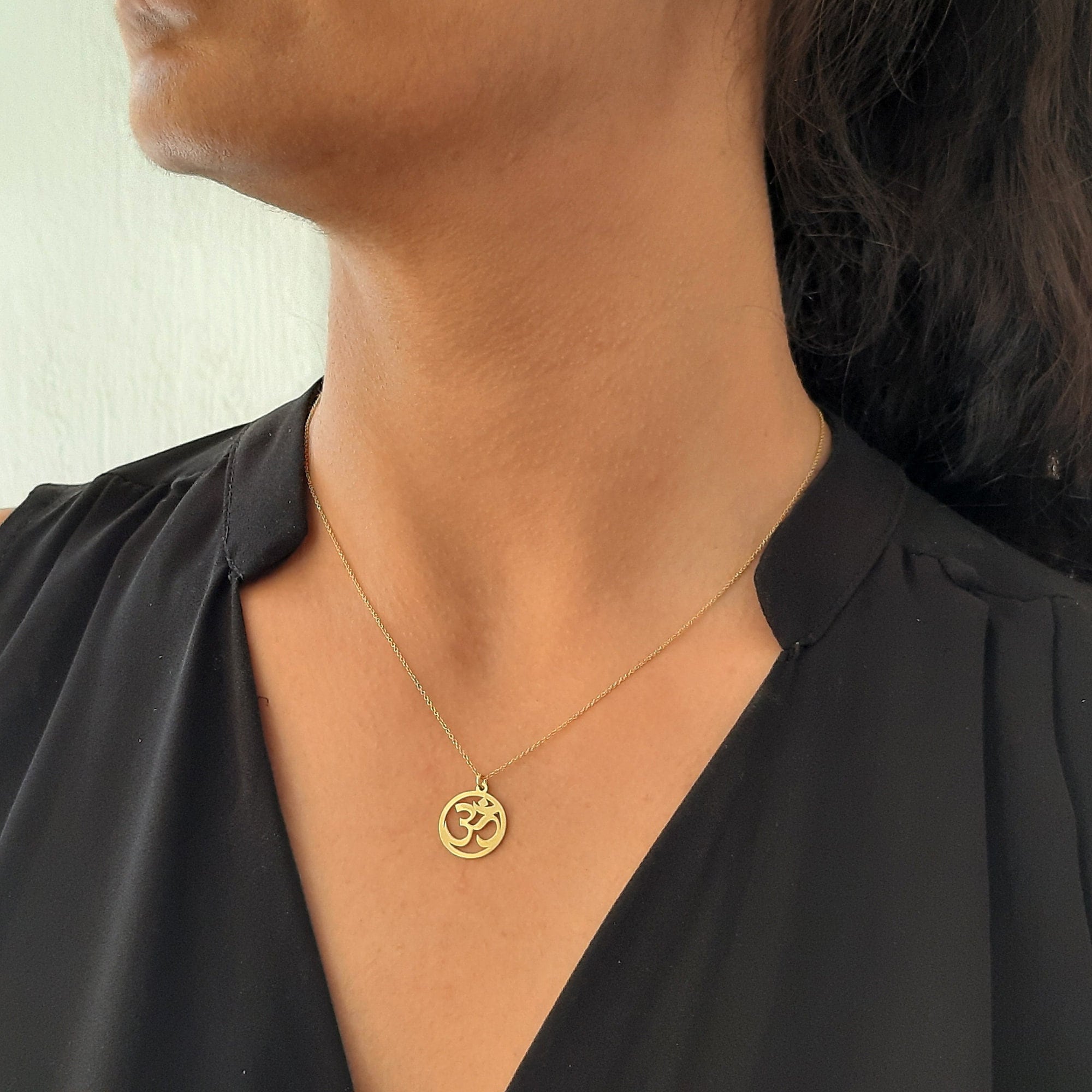 Dainty 14K Solid Gold Om Necklace, Personalized Yoga Necklace, Gold Ohm Necklace for Women , Custom 14K Aum Solid Gold Pendant for Layered