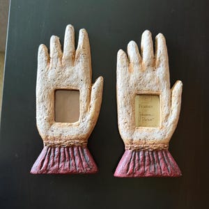Pair of Johanna Parker Hand Shaped 2&quot; x 2 1/2&quot; Photo Frames - Primitives by Kathy