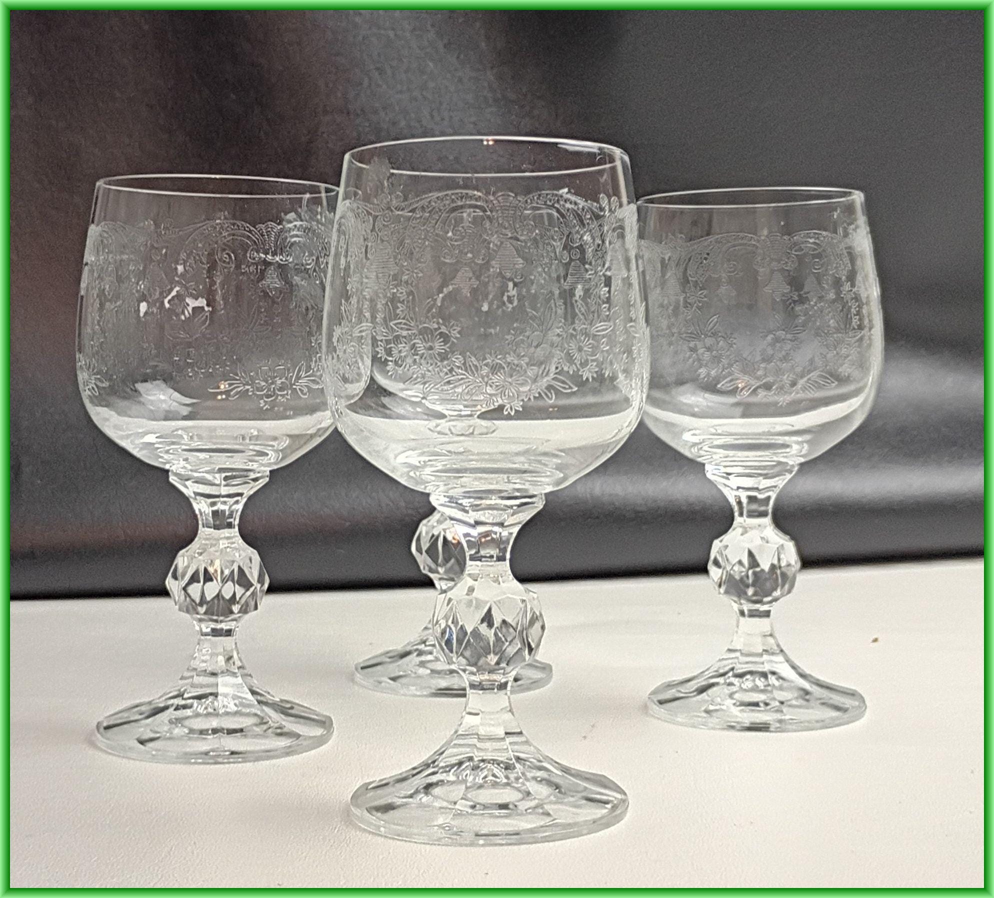 チェコスロバキア　Bohemia Glass 四つ葉型クリスタルトレイ Set of 4 Bohemia Czech Cascade Etched Crystal Wine Glasses Import