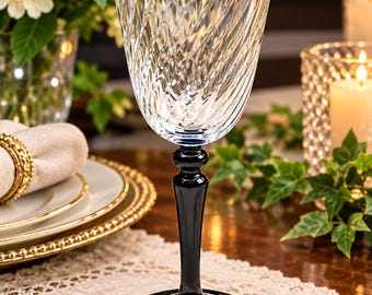 Luminarc France waterglas, heldere, geribbelde kristallen kom met zwarte onyx steel.