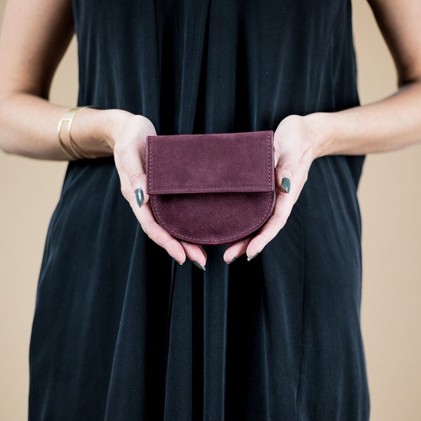 Mini portefeuille en cuir géométrique pour femmes, porte-cartes en cuir demi-lune, petit portefeuille en cuir nubuck minimaliste, porte-monnaie en cuir