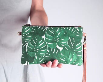 Monstera Leaf Clutch Wristlet Wallet, Botanical Print Purse, Convertible Clutch Purse with Shoulder Strap, Mini Crossbody Bag