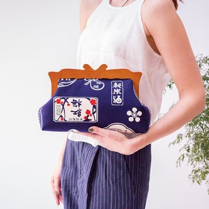 Bolso clutch de gran tamaño, bolso clutch de mujer de tela japonesa, bolso con marco de madera, bolso de noche, bolso cosmético grande, letras japonesas, regalos para ella