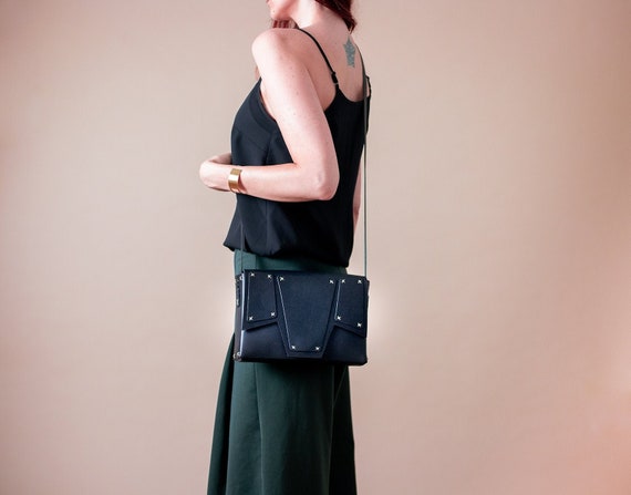 BOXY BLACK leather bag