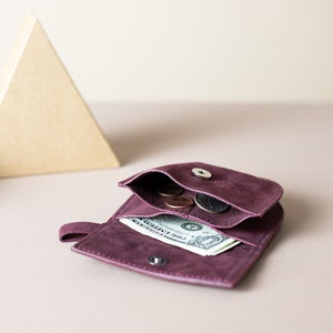 Cartera de piel con cremallera y diseño de media luna, monedero geométrico pequeño, cartera minimalista y elegante. imagen 3