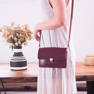 Minimalist Leather Belt Bag, Convertible Fanny Pack, Vegan Leather Waist Bag, Versatile Bum Bag, Small Belt Bag for Women image 3
