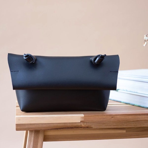 Minimalist Black Vegan Leather Bag, Small Crossbody Bag for Women, Womens Shoulder Bag Vegan, Soft Leather Bag, Modern Everyday Bag