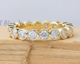 Round Moissanite Wedding Band / Bezel Set Full Eternity Band / Stackable Band / Anniversary Gifts for Her / 14K Yellow Gold Engagement Band